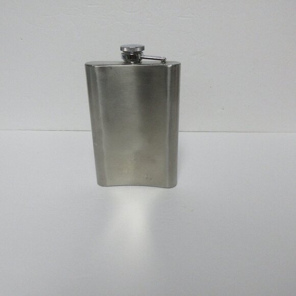 Flask Buck Deer Hunter Outdoors Hunting 9 oz. Stainless Steel Whisky - Picture 5 of 5
